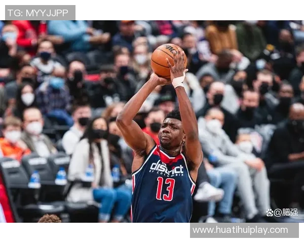 卡梅隆托马斯在进攻中偏爱持球突破而非迅速决策的表现分析